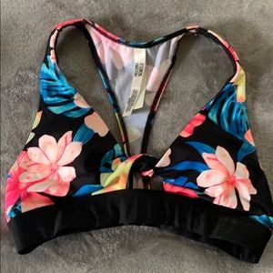 Victoria’s Secret Gym to Swim Top